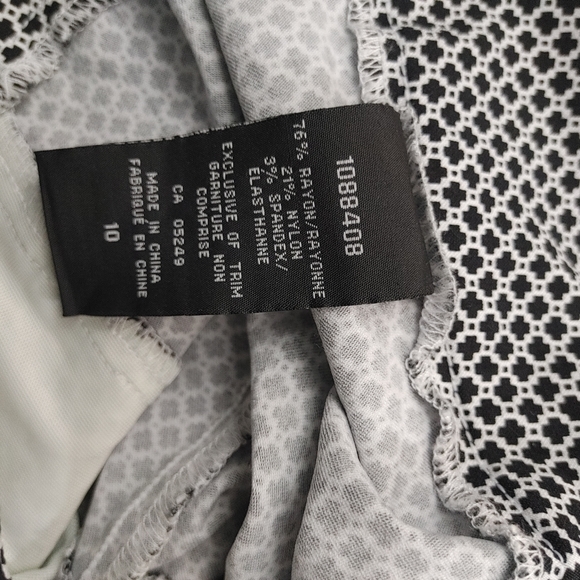 S.C.&CO. Black and White Pants Size 10 - Picture 5 of 6